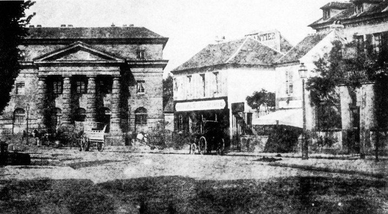 Barrière de Monceau Place Proper Gourbaux