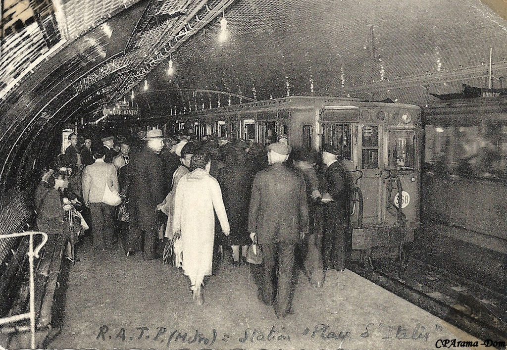 1321191772-Paris-Metro-Station-Place-d-Italie-3-DC-183