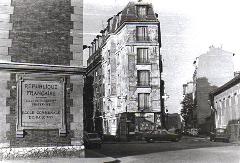 Angle Place des Fêtes, Rue des Bois, Rue du Pré Saint Gervais - rien ne subsiste.