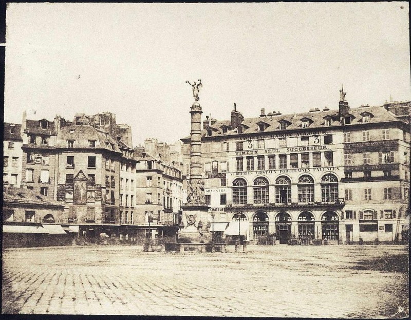 1858 - La Place du Châtelet avant/après - Paris Unplugged
