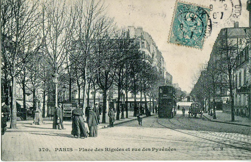 Place_des_Rigoles_et_rue_des_Pyrénées